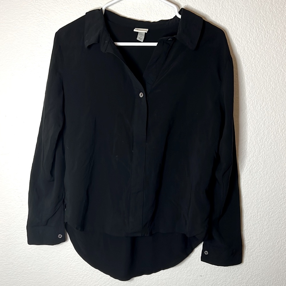 CUTE OLIVE GREEN & BLACK HALF BUTTON UP